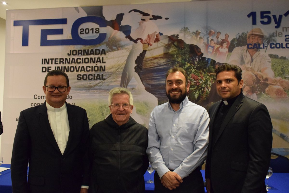 Imagen-foto-1-social-tec