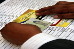 CONVENCIÓN DEL CENTRO DEMOCRÁTICO CON CAOS DE PRINCIPIO A FIN