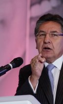 nestor-humberto-martinez
