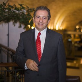 Arturo-Vega-gerente-Fincomercio-ALTA