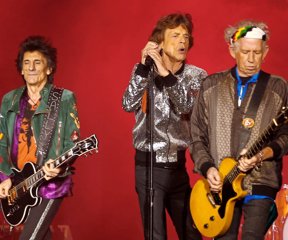 2019-03-30T133239Z_1112529402_RC1E8030AD30_RTRMADP_3_MUSIC-STONES-JAGGER-1