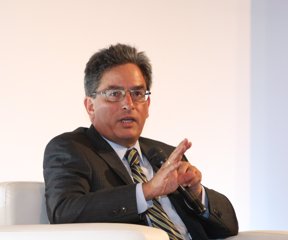 Alberto Carrasquilla - Ministro Hacienda_LR