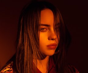 RE_BILLIESELECT181217_BillieEilish_Album_PKG_04797 (1)