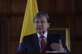 Carlos-Holmes-Trujillo-Web