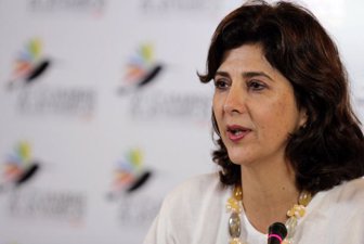 María Ángela holguin