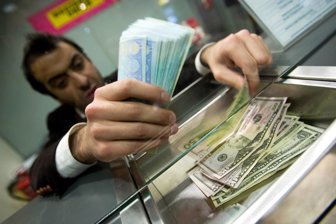 dolar_contando.
