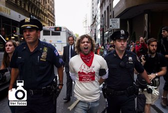 An Occupy Wall Street (26642518)1