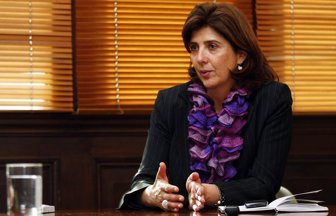 María Ángela Holguín Cuéllar (1)_0_0