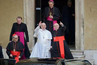 Newly elected Pope Fr (27176018)