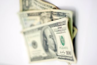 dolar 4