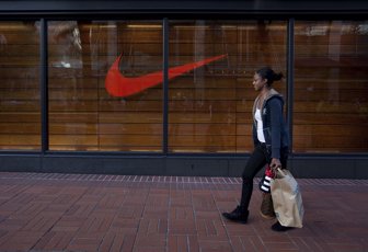 Nike1009-1000