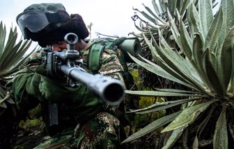 militares0218-1000