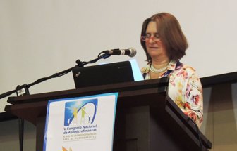 clarahoyos0517-1000