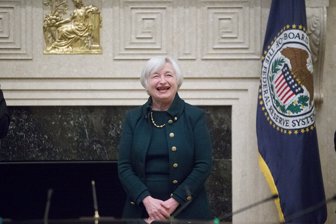 Yellen1002-1000