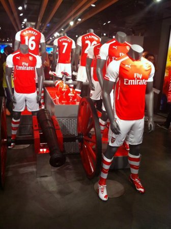 jersey-local-arsenal-puma-2014-15