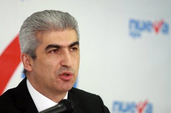 Nueva EPS pte Fernando Cardona