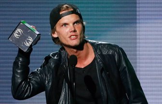avicii0330-1000