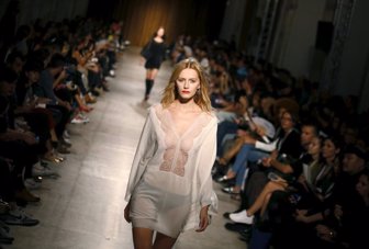 moda reuters