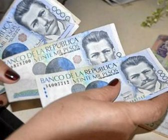Pesos colombianos