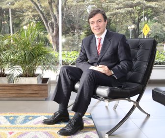 ROBERTO-VELEZ