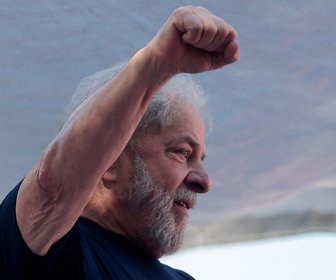 2018-04-07T172636Z_165617709_RC14E0742C10_RTRMADP_3_BRAZIL-POLITICS-LULApok