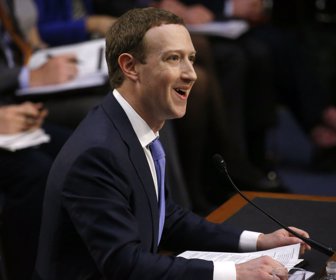 Mark-Zuckerberg-Facebook-Senado