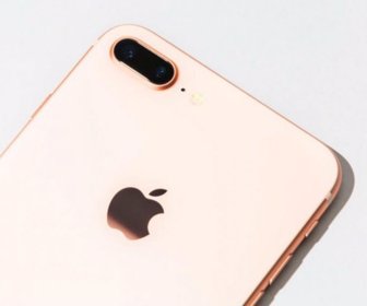3.-Apple-iPhone-8-Plus-US-800