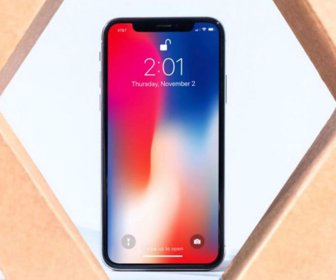 4.-Apple-iPhone-X-US-1000