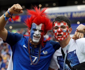 2018-07-15T134546Z_1122377585_RC1823B93B30_RTRMADP_3_SOCCER-WORLDCUP-FINAL