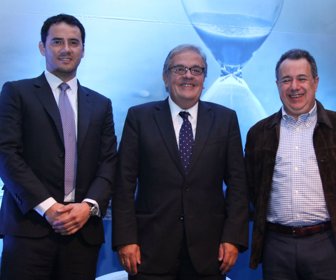 La comisionista Corficolombiana realizó el foro “cambio de hora: retos del nuevo gobierno”
