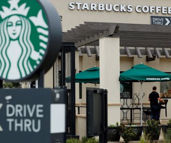 2018-07-23T053953Z_638904705_RC1DED07B890_RTRMADP_3_STARBUCKS-RESULTS