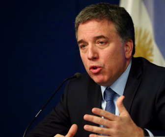 2018-09-03T134750Z_1212691194_RC197989C230_RTRMADP_3_ARGENTINA-ECONOMY