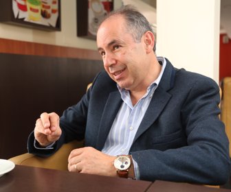 Pedro-Estrada-Pan-Pa-Ya_LR-11