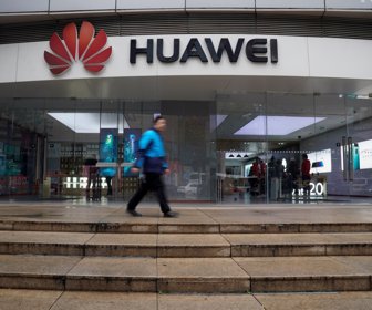 2018-12-06T043057Z_379578937_RC1422A936F0_RTRMADP_3_USA-CHINA-HUAWAI
