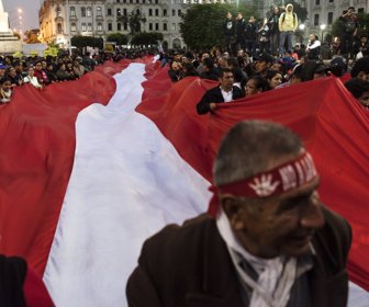 PErú-LR