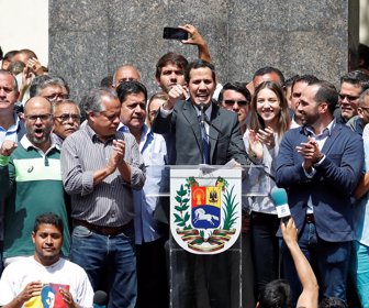 2019-01-25T170332Z_279793982_RC1578900C90_RTRMADP_3_VENEZUELA-POLITICS-GUAIDO