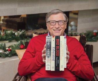 holiday-books_2018_800px_v1-1