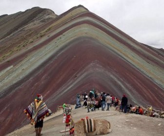 Montaña-de-Siete-Colores