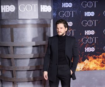 2019-04-15T202826Z_1401132385_RC176C10D130_RTRMADP_3_TELEVISION-GAME-OF-THRONES-RATINGS
