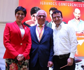 Foto-1.-Sylvia-Ramírez-Ricardo-Sánchez-rector-del-Gimnasio-y-Ricardo-Gómez1