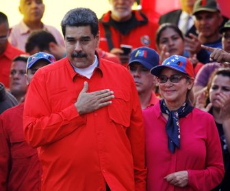 2019-05-01T234202Z_1099394688_RC17F751E000_RTRMADP_3_VENEZUELA-POLITICS-LR