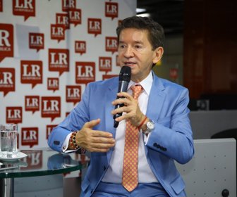 LUIS-PEREZ-GUTIERREZ_GOBERNADOR-DE-ANTIOQUIA_LR_INSIDE-11