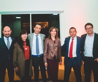 Fotos social_firma de acuerdo INNpulsa y HUBiEX Universidad El Bosque