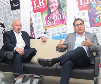 Gregorio Mejía, Presidente de Bancompartir-Javier Ichazo, Lider de negocios de microfinanzas de Credicorp - LR (1)