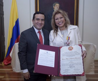 Edward David Rodriguez Rodriguez, Honorable Representante a la Cámara y Carmen Marcela Cabarcas Fernandez, Gerente General de Clonhadas.