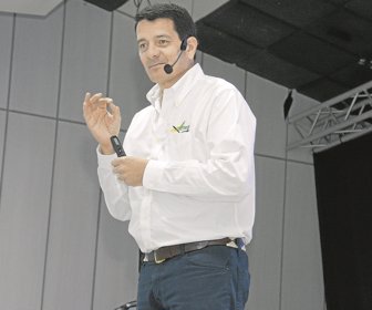 Felipe Bayón