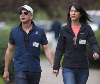 Mackenzie Bezos (1) (1)