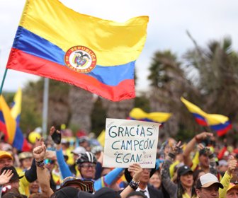 Zipaquirá celebrando a Egan Colprensa