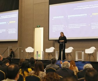 MINISTRA DE MINAS