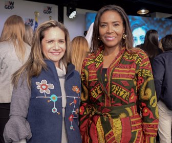 Andrea Bravo de la Fundación Marcela Loaiza y Carmen Vasquez Ministra de Cultura y Turismo